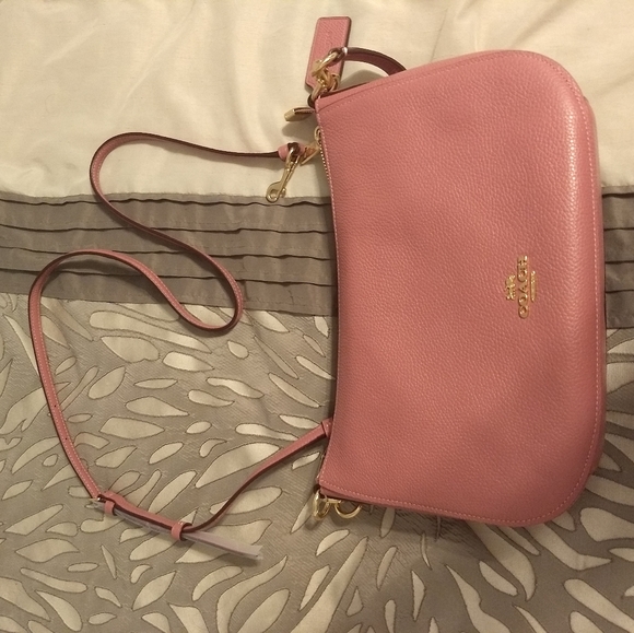 Brand new Coach bag - crossbody or over the arm - Picture 3 of 5